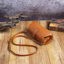 Ladda upp bild till gallerivisning, Guld Mini Crossbody-väska
