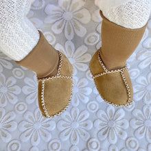 Ladda upp bild till gallerivisning, Varm päls babysocka skor
